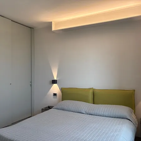 Lambruschini 2 * Genua